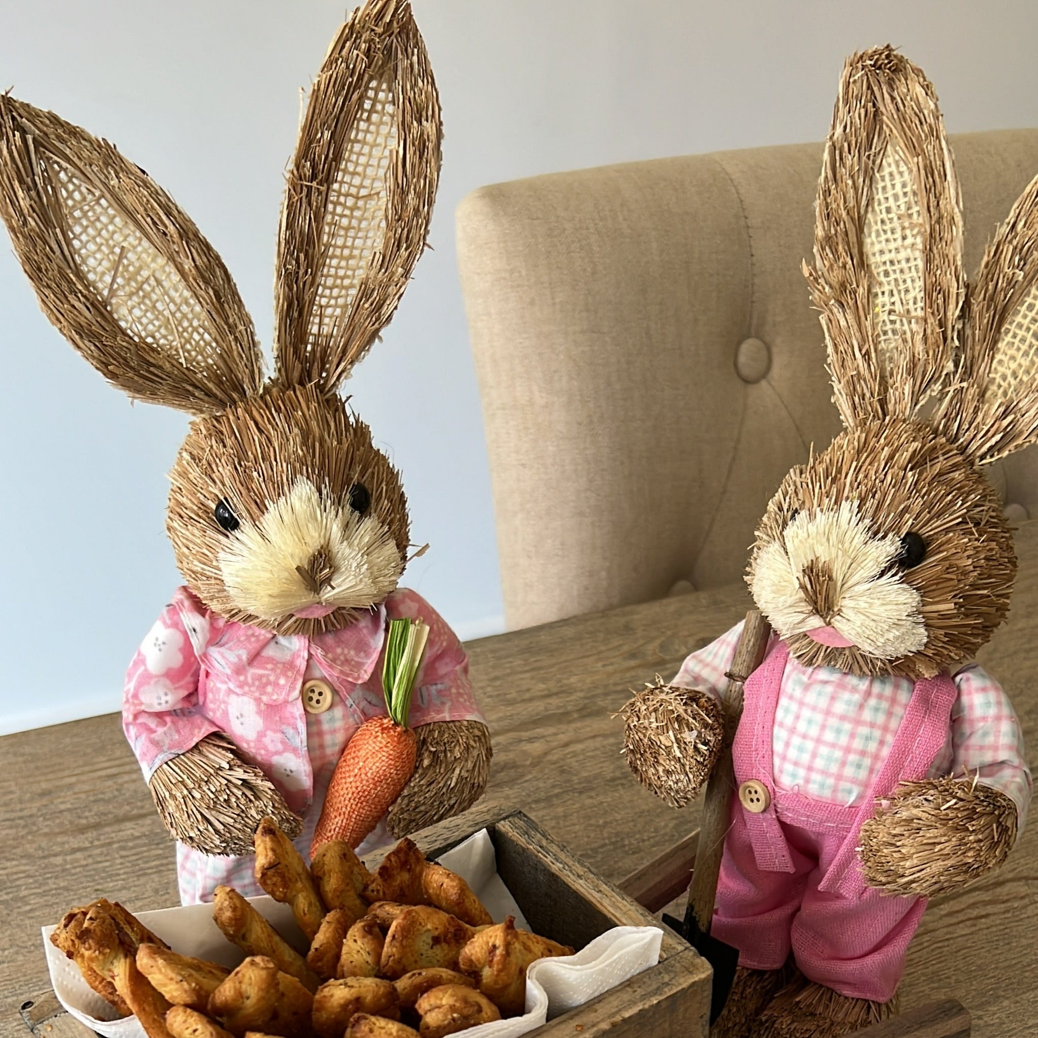 Straw Easter Bunnies set of two pink