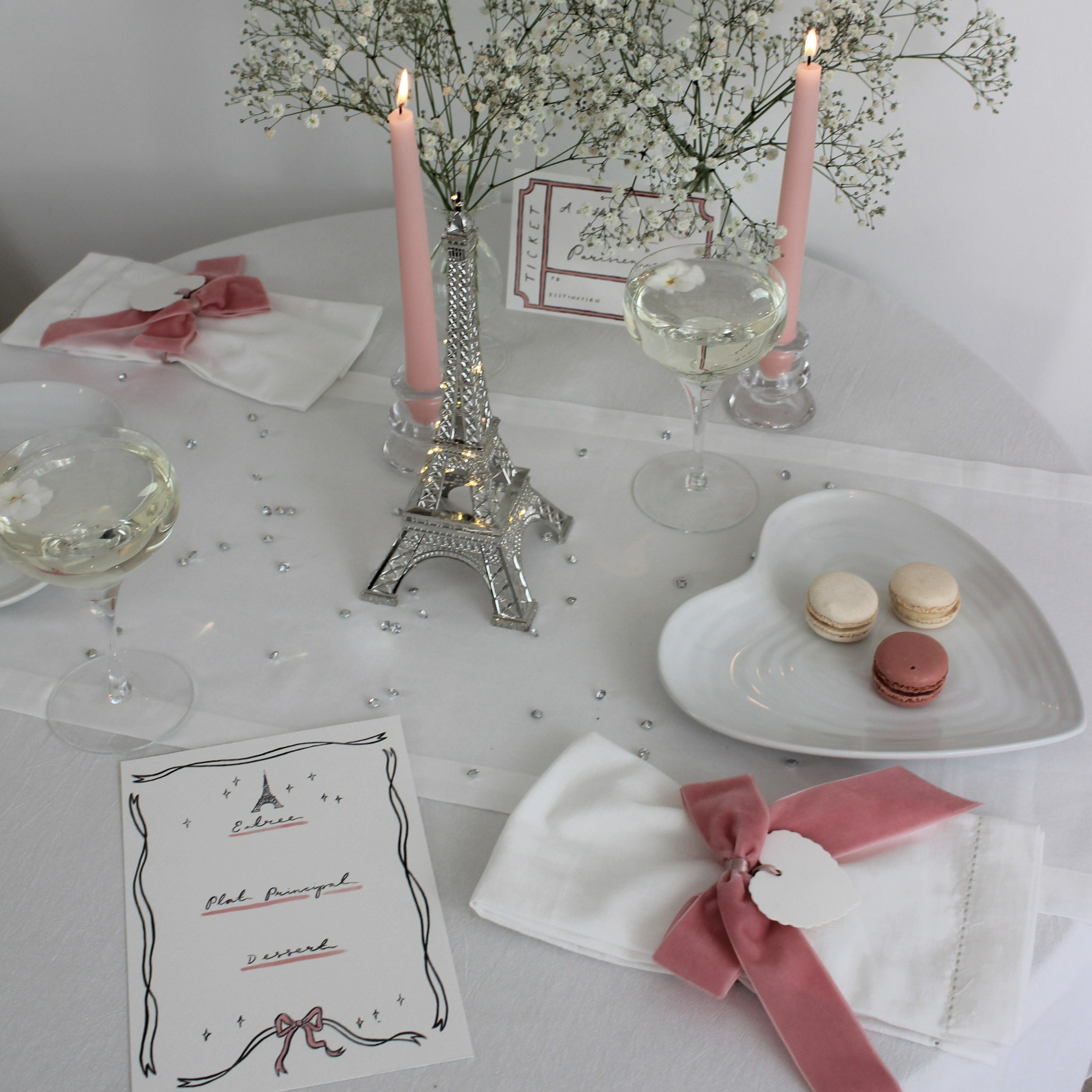 Table in Paris - Blush Pink