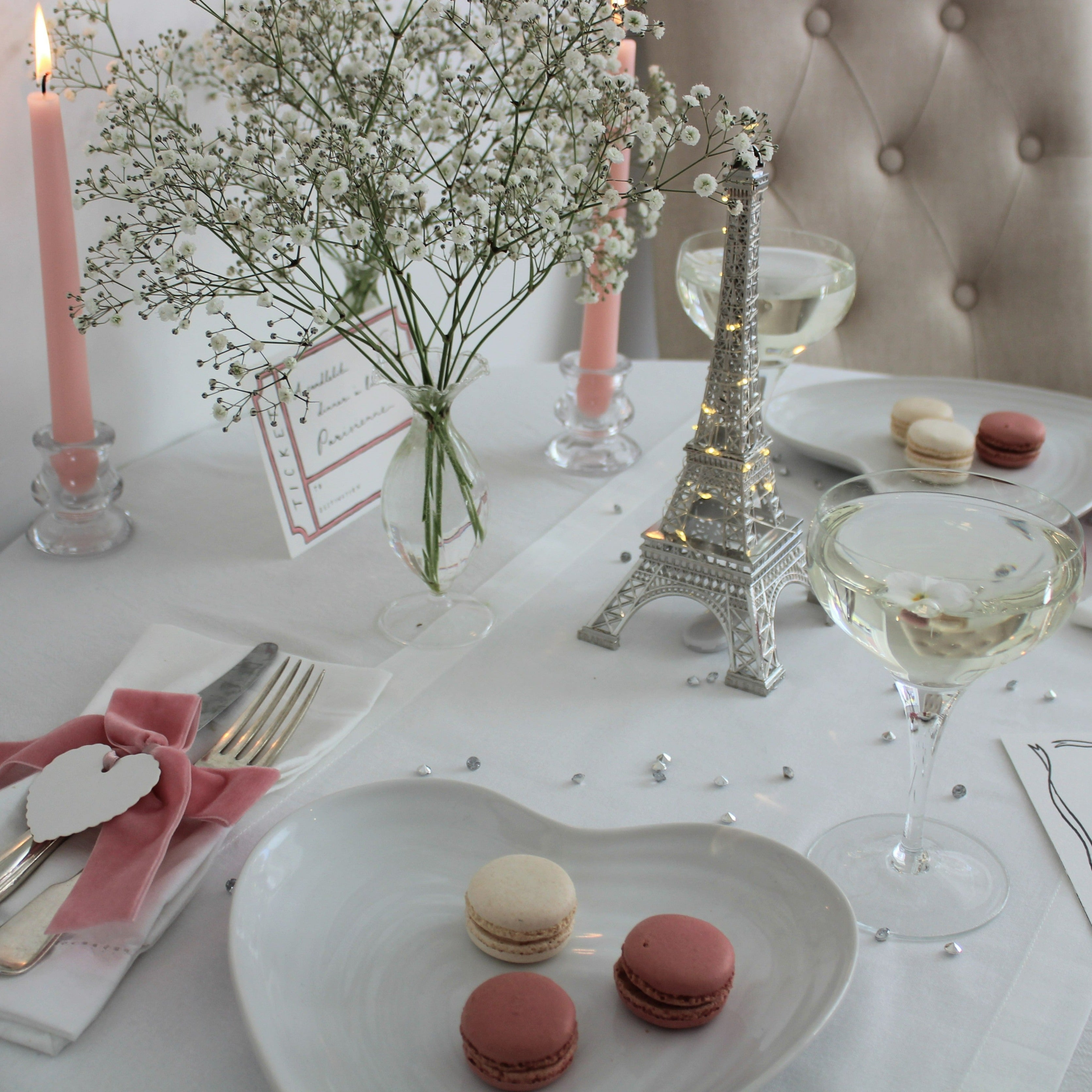 Table in Paris - Blush Pink